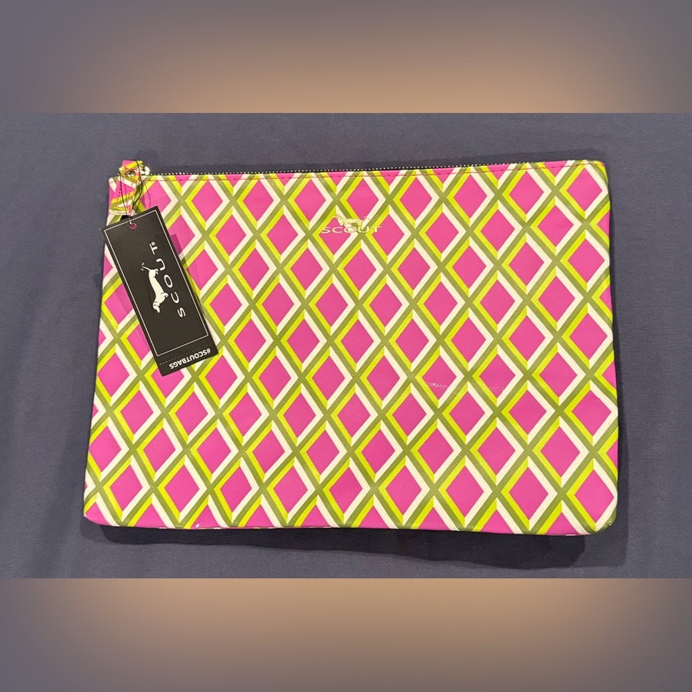 Scout Golden Girl Grande Zippered Clutch/Pouch Geometric Diamond Pattern